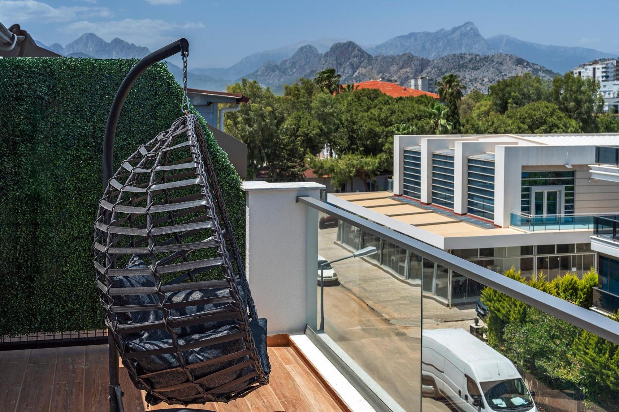 Doqu Suites Hotel Antalya Exteriör bild