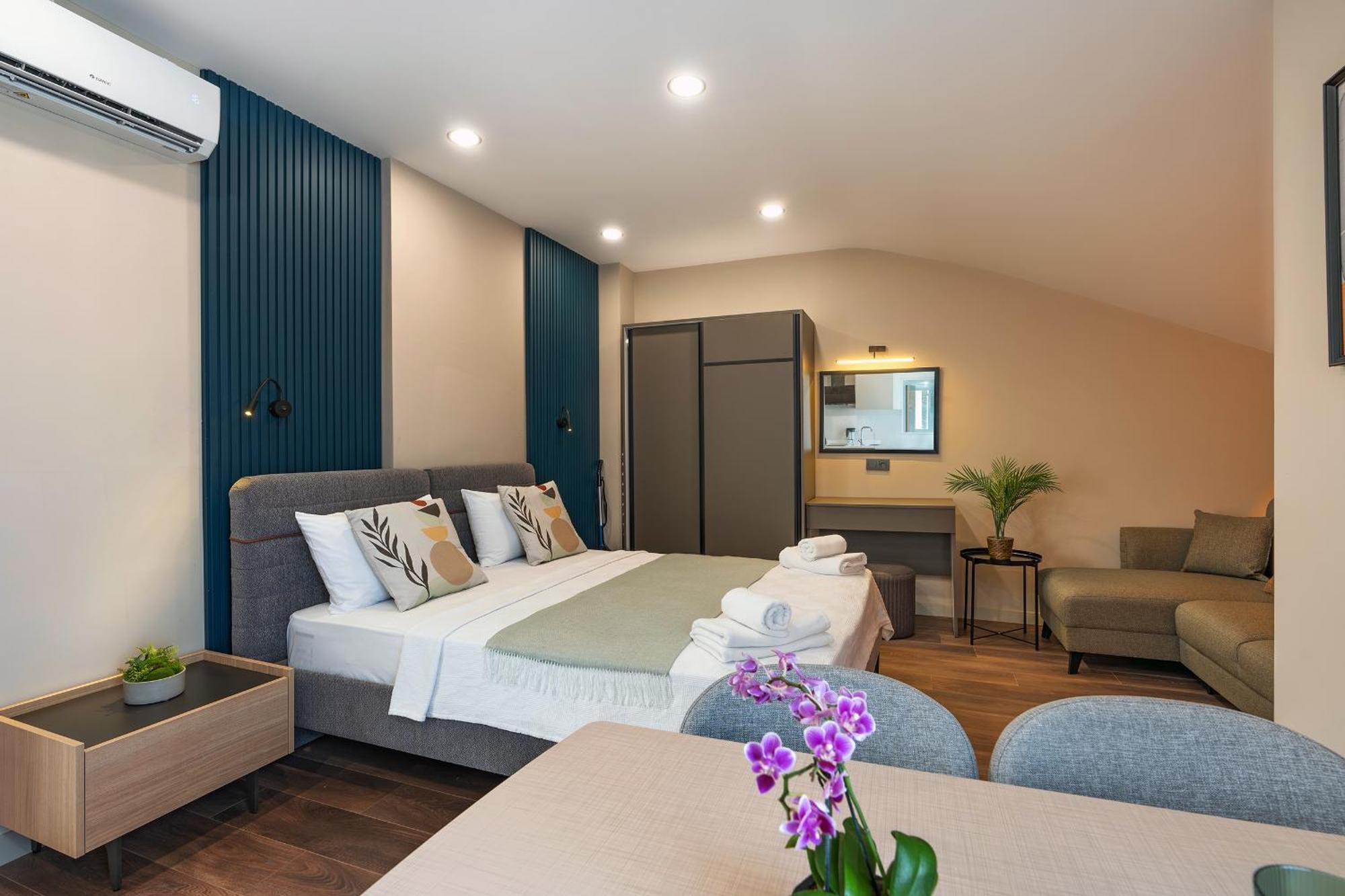 Doqu Suites Hotel Antalya Exteriör bild