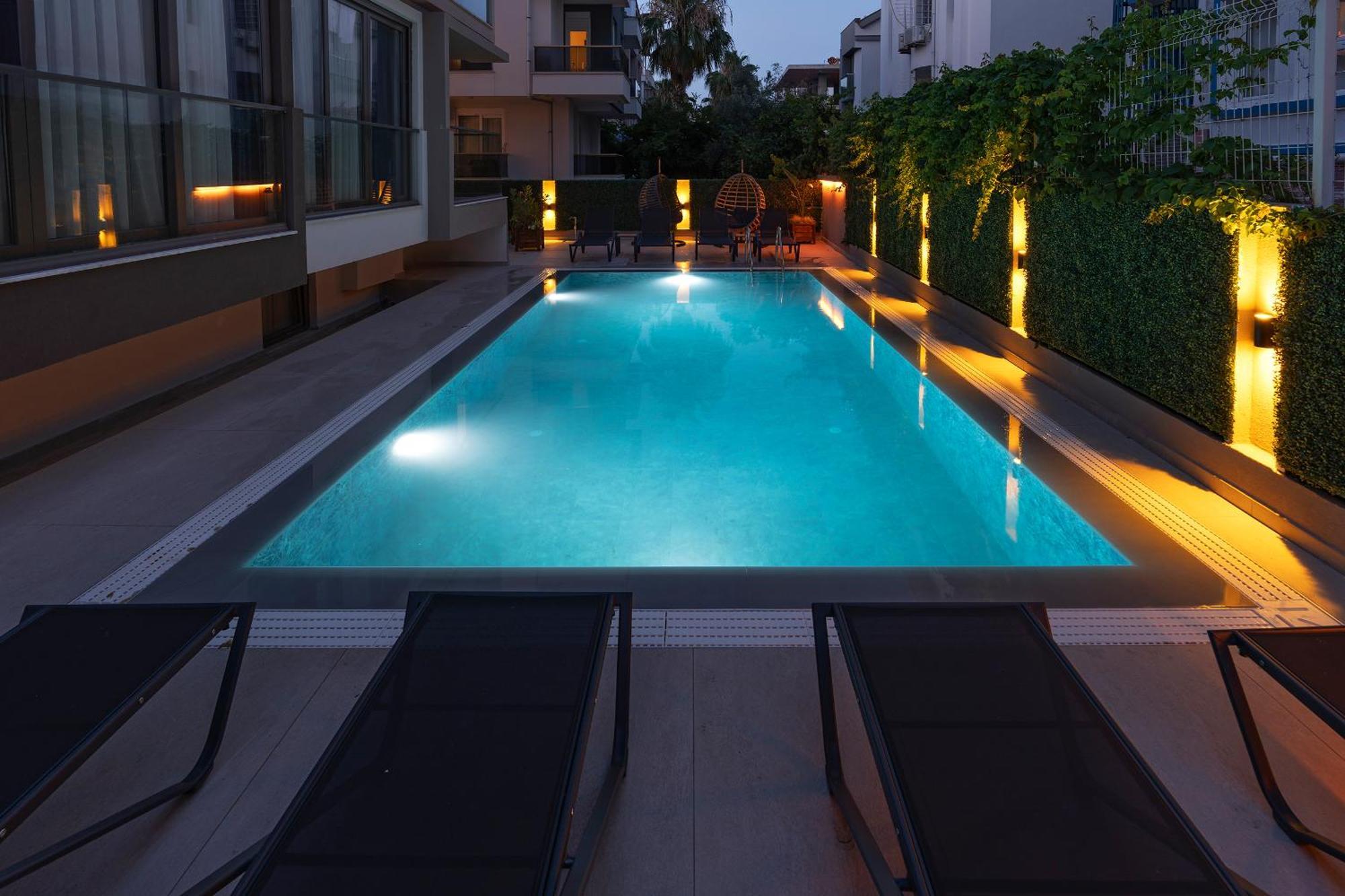 Doqu Suites Hotel Antalya Exteriör bild