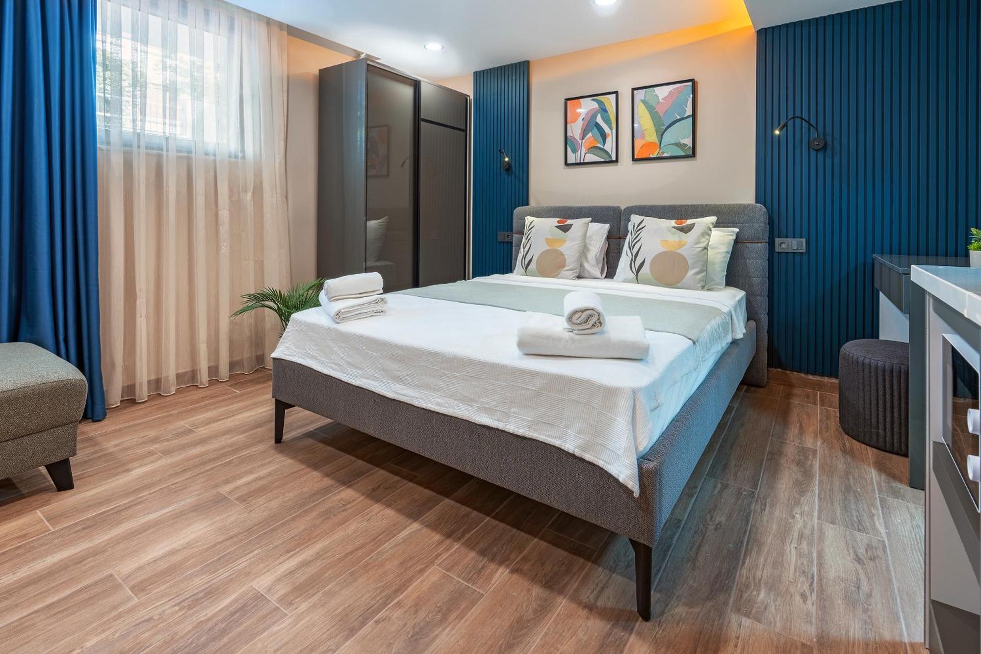 Doqu Suites Hotel Antalya Exteriör bild